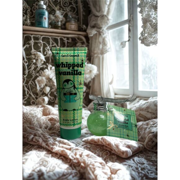 Sweet Shimmer Whipped Vanilla Gift Set – Body Lotion & Bubble Bath - Picture 1 of 3